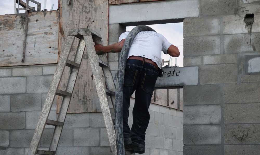 Knochenjob Tie Beam