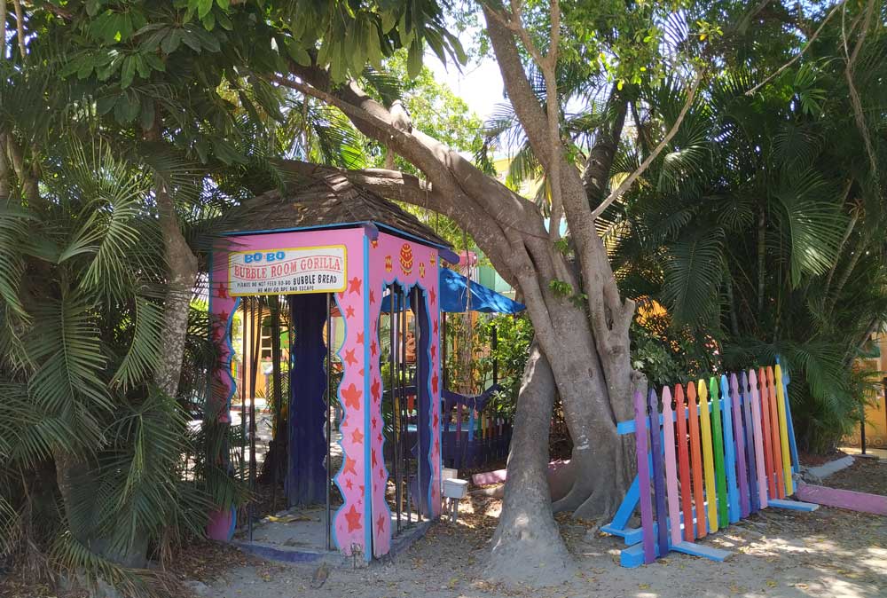 Captiva Bubble Room Gorilla