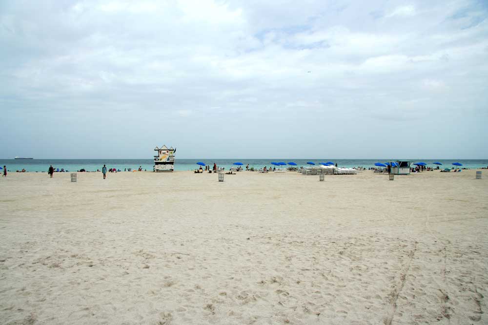 viele bunte Lifeguard Tower Miami Beach